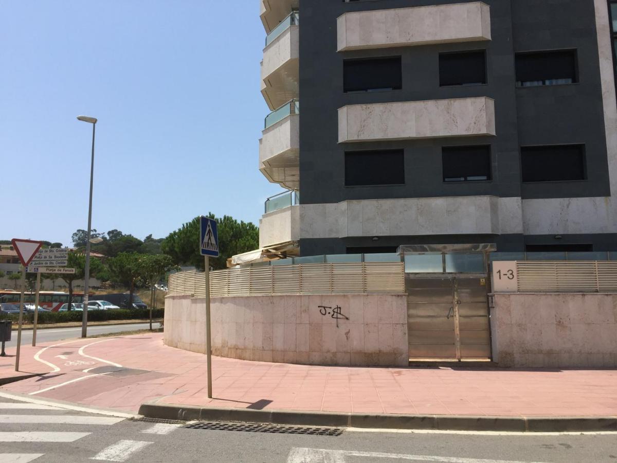 Appartamento Relax Apartamento Playa Fenals Lloret de Mar Esterno foto