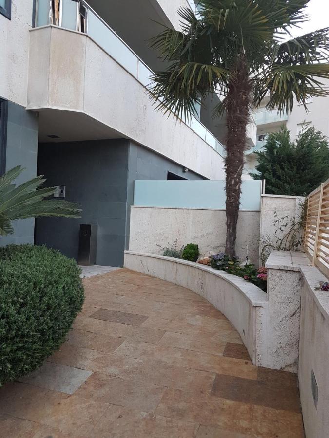 Relax Apartamento Playa Fenals Lloret de Mar Esterno foto