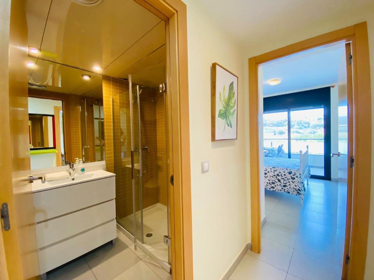 Relax Apartamento Playa Fenals Lloret de Mar Esterno foto